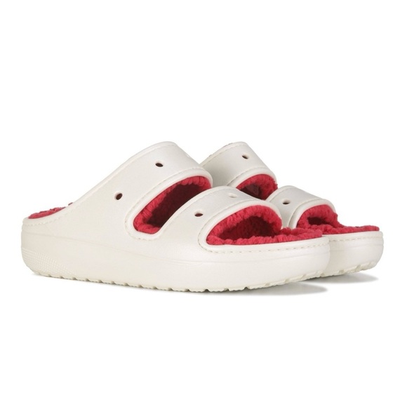 NWT Crocs Classic Cozzzy Holiday Sweater Women's Sandals with CHARMS!! SZ-W8/M6 - Picture 3 of 16